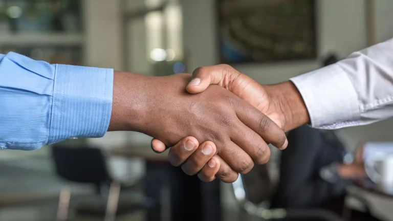Céder son entreprise : étapes et fiscalité de la vente en 2026